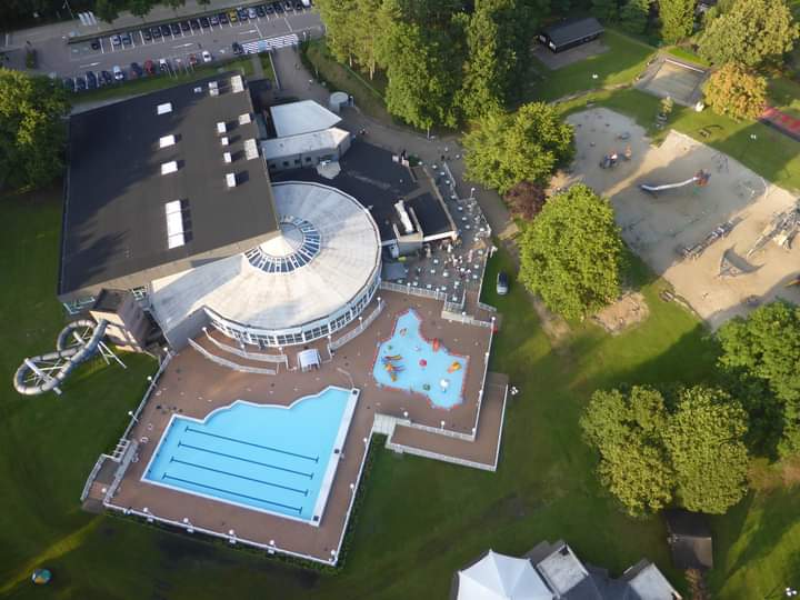 Netepark Buitenzwembad